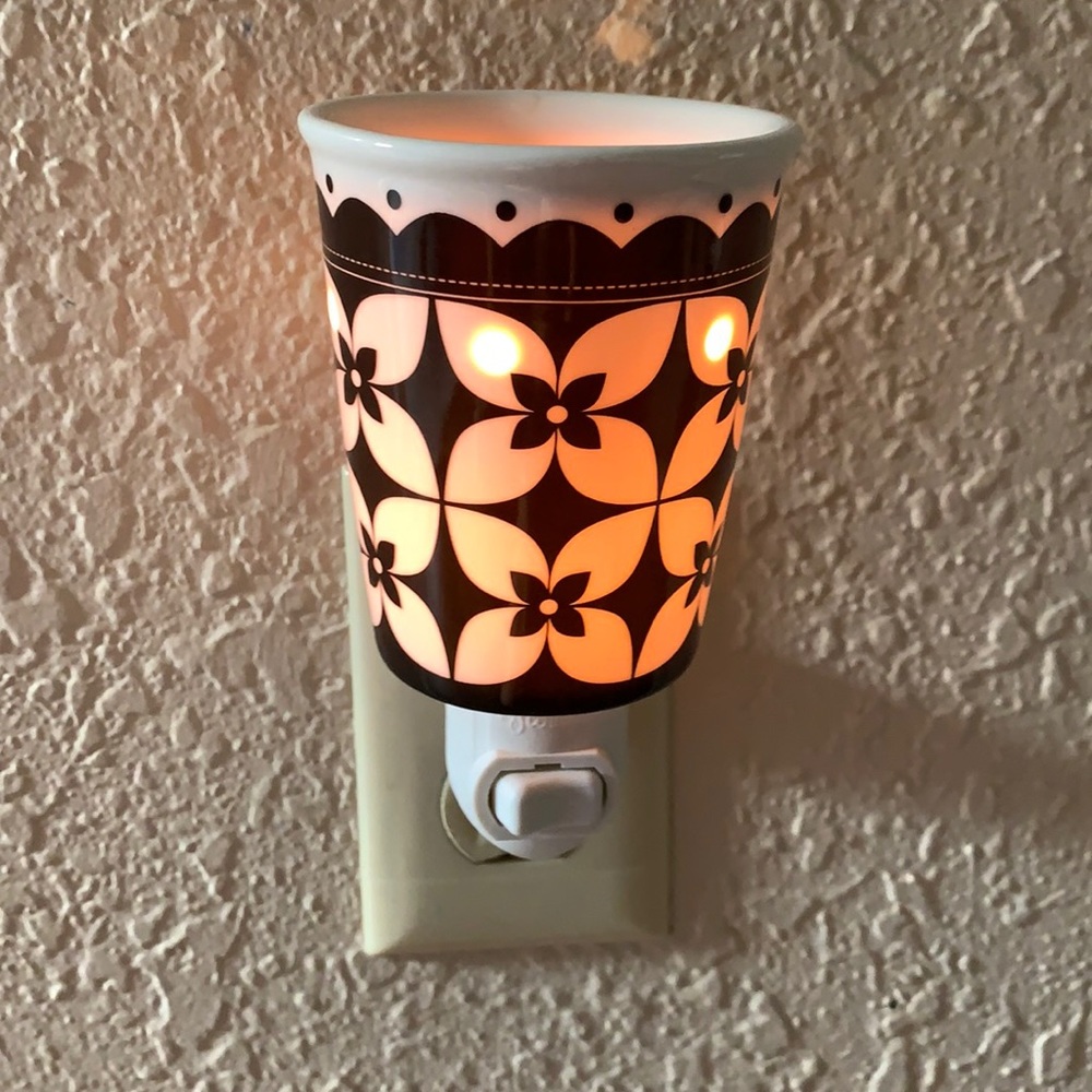 Scentsy Plug In